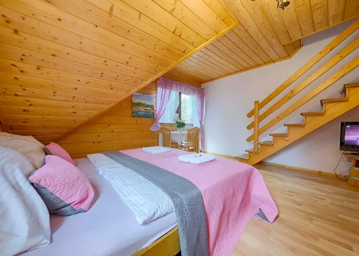 Holiday home Chata Goralska Aggeusz